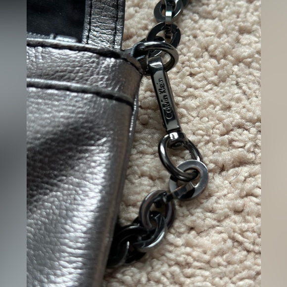 Beautiful Calvin Klein dark metallic silver crossbody  with hematite hardware - Picture 9 of 10